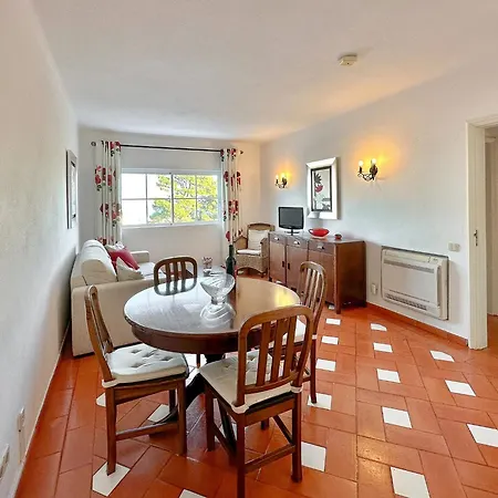 Apartment Porta Da 404 T1 *